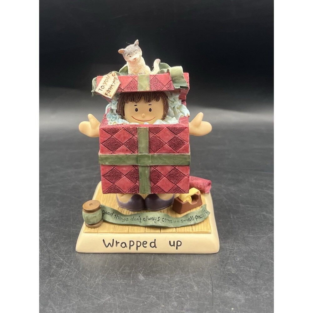 Zingle Berry Wrapped Up Figurine 1998 Pavilion Gift Co Lilly Berry Cat 3401
